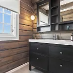 New Timber With Stunning Views & Comfort شاليه Beitostolen