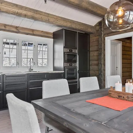 New Timber With Stunning Views & Comfort Chalet *