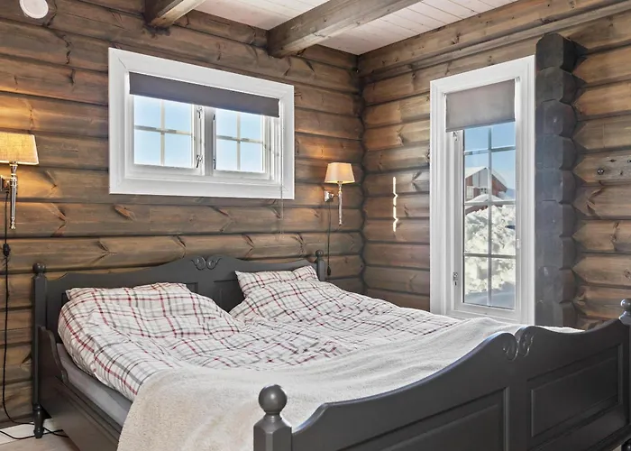 New Timber With Stunning Views & Comfort シャレー